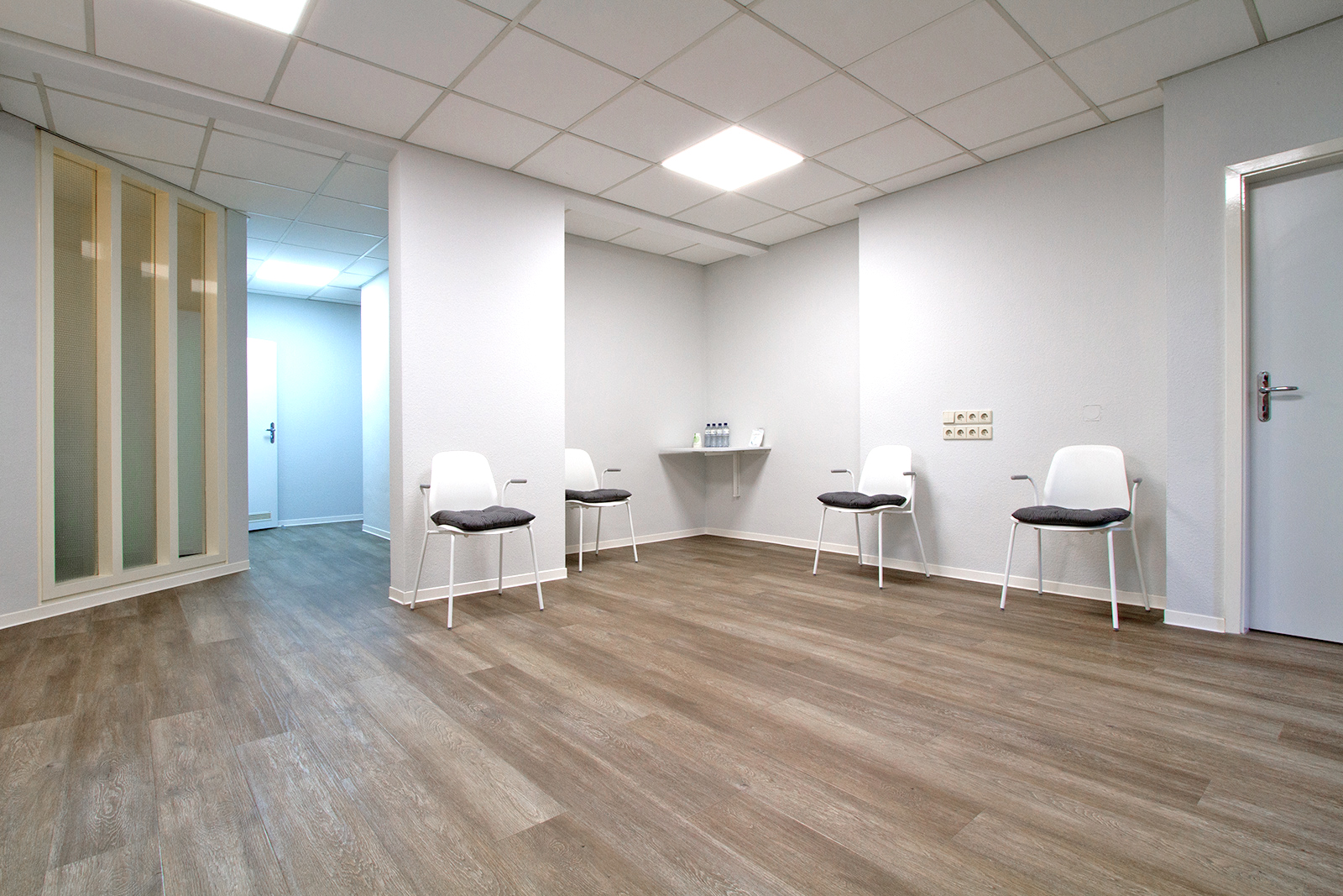 Physiotherapie Praxis Wartebereich